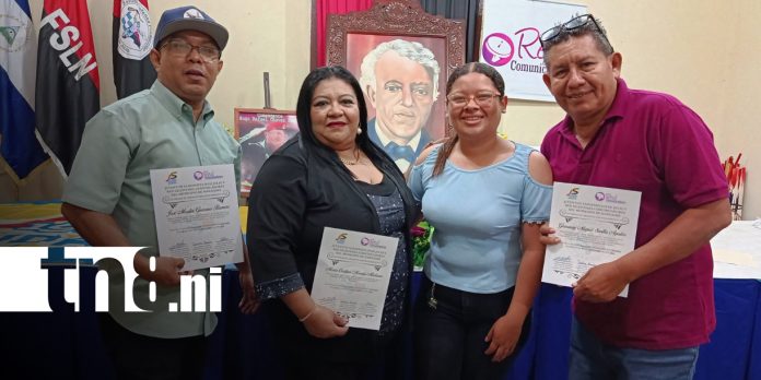 Foto: Periodistas y comunicadores de Nandaime reciben reconocimiento por su trayectoria/TN8