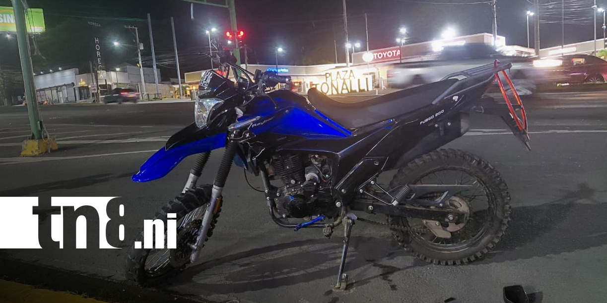 Foto: Fuerte colisión entre motos en Las Colinas, Managua/TN8