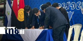 Foto: Colegio 14 de Septiembre celebra con gala los 205 años de la Independencia / TN8