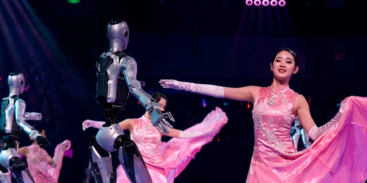 Foto: Robots sorprenden con sus pasos/Cortesía