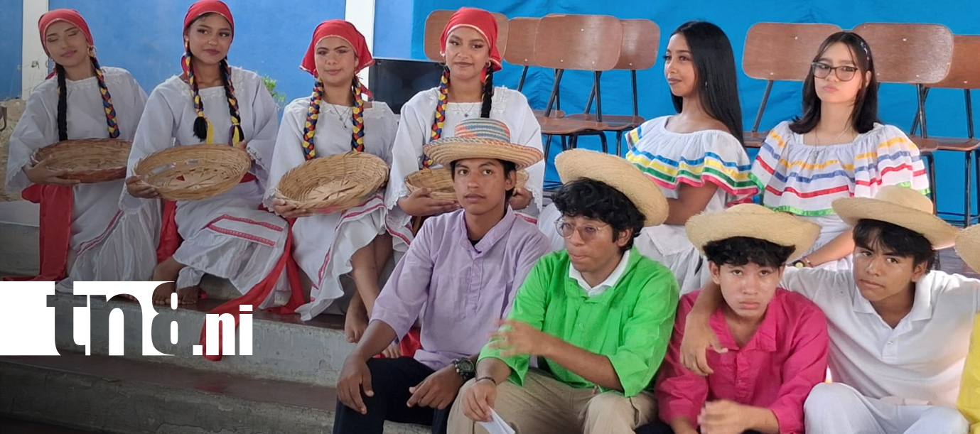 Foto: Conozca el huipil, traje típico característico de las fiestas patrias en Nicaragua / TN8