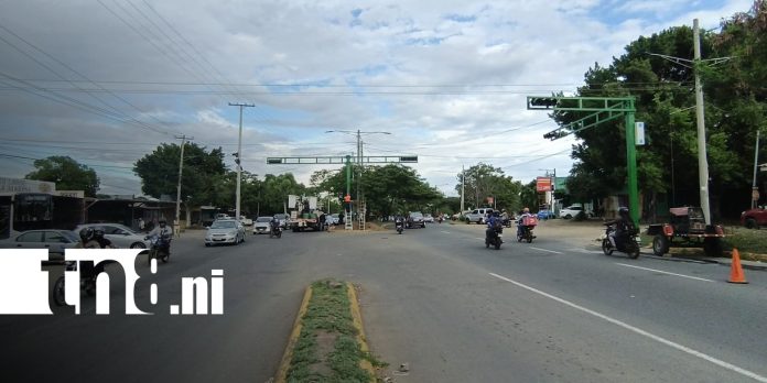 Foto: Nuevos semáforos buscan poner freno a los accidentes en peligrosa vía/TN8 Foto: Nuevos semáforos buscan poner freno a los accidentes en peligrosa vía/TN8