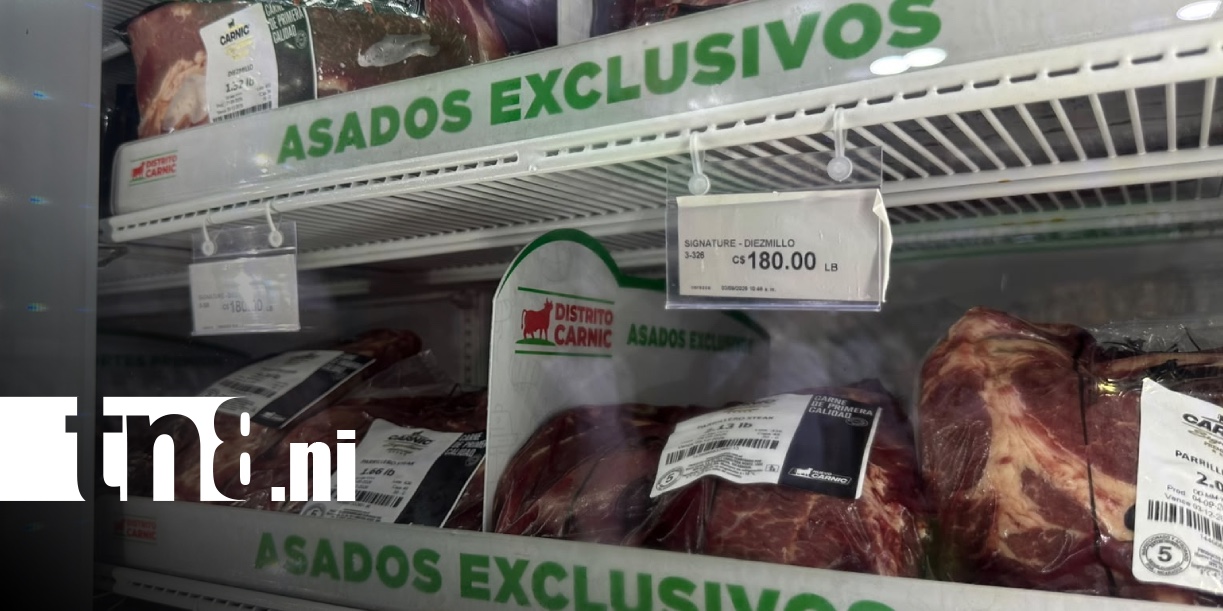 foto: Clientes de Nuevo Carnic reciben parrillas Big Green Egg como premio/tn8