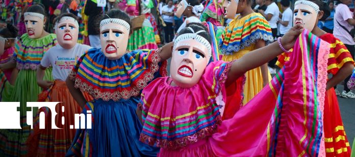 2 Foto: ¡Qué derroche de tradición! Masaya celebra el Baile del Viejo y la Vieja/TN8