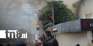 Foto: Rápida intervención de Bomberos Unidos evita mayores daños en Bilwi/TN8