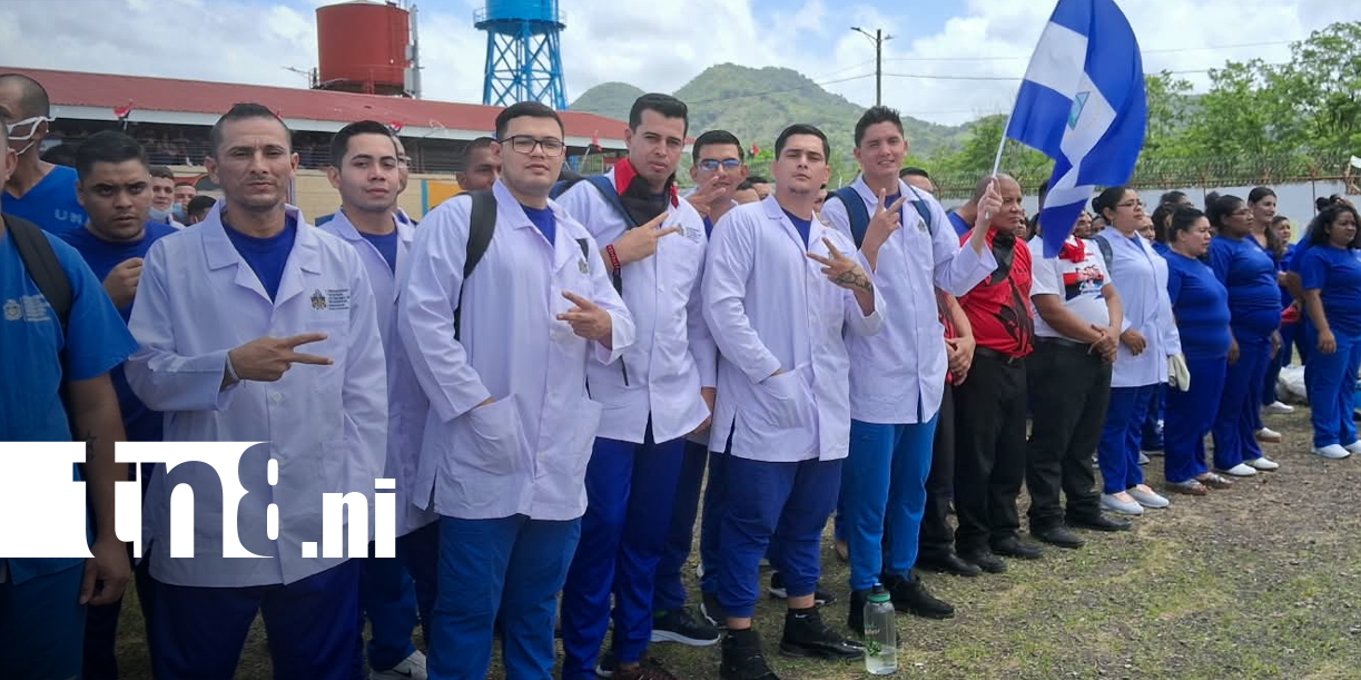Foto: Internos de Waswalí participan en desfile por las Fiestas Patrias/TN8