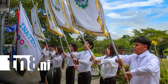 3 Foto: Protagonistas de la educación técnica celebran las Fiestas Patrias en Granada/TN8