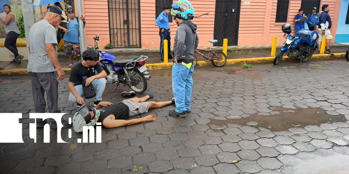 Foto: Motociclista sufre lesiones tras colisión con bicicleta en Granada/TN8
