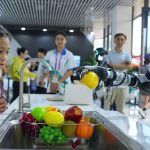 Tecnología y cultura se encuentran en una exhibición de robots en China Foto: Exposición China: Robots tocan, escriben y juegan/Cortesía