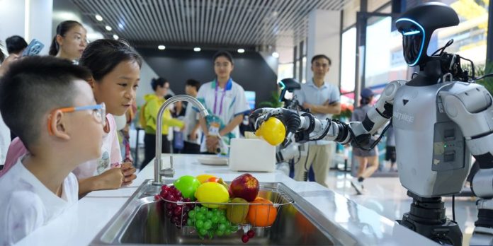 Foto: Exposición China: Robots tocan, escriben y juegan/Cortesía Foto: Exposición China: Robots tocan, escriben y juegan/Cortesía
