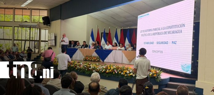 Foto: Presidente de la Asamblea Nacional presenta propuesta de Reforma Constitucional a universidades/TN8
