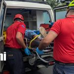 Llanta de camión se desprende e impacta a motociclista en Carretera Norte Foto: Camión pierde una llanta y esta impacta a motociclista frente a Enabas/TN8