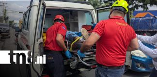 Foto: Camión pierde una llanta y esta impacta a motociclista frente a Enabas/TN8