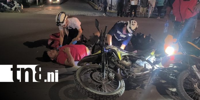 Foto: Colisión entre motocicletas deja tres personas lesionadas en Estelí/TN8 Foto: Colisión entre motocicletas deja tres personas lesionadas en Estelí/TN8