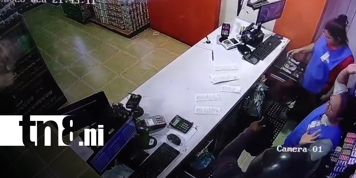 Foto: Cámaras captan asalto en Super Express de Chinandega/TN8