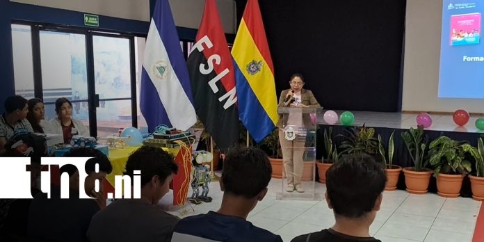 3 Foto: Carazo impulsa la orientación vocacional para construir el futuro de los estudiantes/TN8