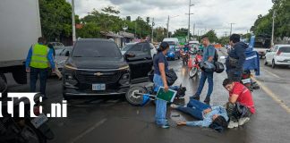 Foto: Accidente deja dos lesionadas en El Central, Managua/TN8