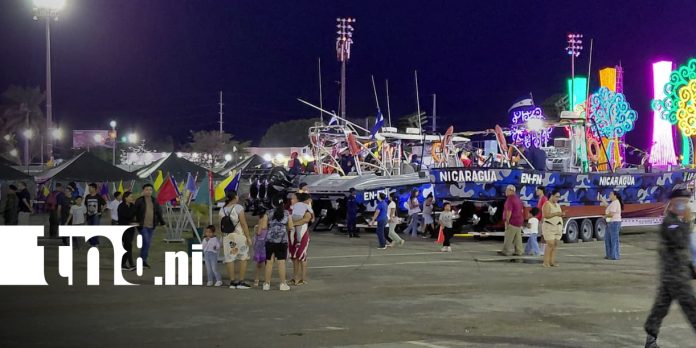 Foto: Familias visitan exhibición del Ejército de Nicaragua en Plaza La Fe/TN8