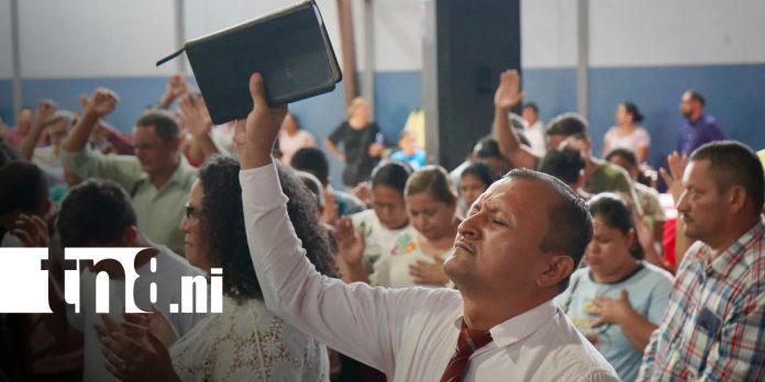 Foto: Madriz celebra aniversario de la traducción de la Biblia al castellano/TN8 Foto: Madriz celebra aniversario de la traducción de la Biblia al castellano/TN8
