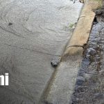 Más de un mes desperdiciando agua potable en el Distrito 2 de Managua Foto: Fuga de agua preocupa a pobladores de Santa Ana Sur/TN8