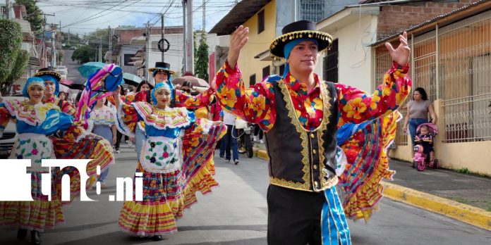 Foto: Colorido desfile celebra el Día Nacional del Huipil en Matagalpa/TN8 Foto: Colorido desfile celebra el Día Nacional del Huipil en Matagalpa/TN8