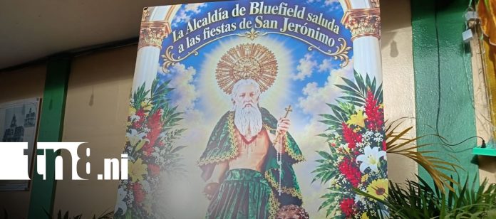 Foto: Familias promesantes entregan la mayordomía de San Jerónimo a la Alcaldía de Bluefields/TN8