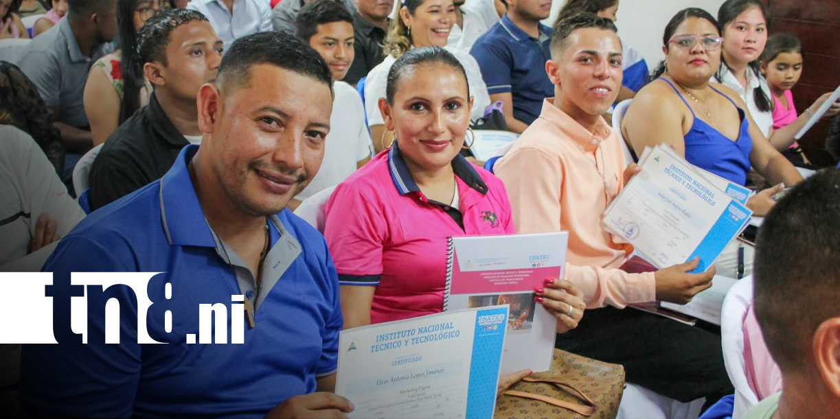 Foto: Más de 200 ocotaleños culminan su formación técnica y reciben certificados/TN8
