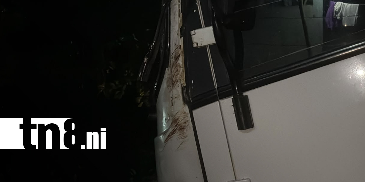 Foto: Ruta 6 se sale de la trayectoria y choca contra un árbol en Chontales/TN8
