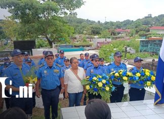 Homenaje póstumo en diferentes departamentos a oficiales caídos en cumplimiento del deber Foto: Honran a oficiales caídos en cumplimiento del deber/TN8