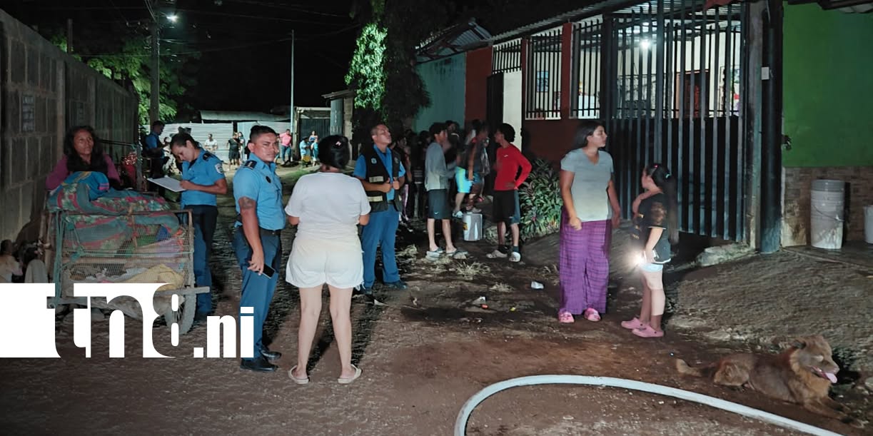 Foto: Tragedia: fuego destruye vivienda en Managua/TN8