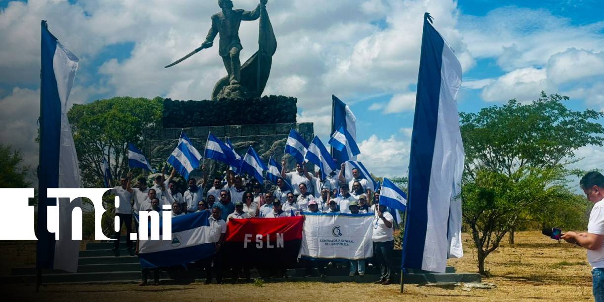 Foto: Héroes de San Jacinto reciben homenaje con ofrenda floral/TN8