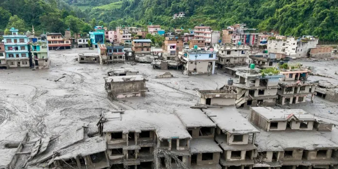 Plantilla Moderna TN8.Ni-Recuperado (1) Foto: Inundaciones en Nepal dejan miles de desaparecidos /Cortesía