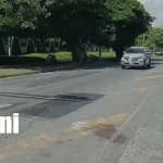 Camión cargado de piedras canteras atropella a niña frente al colegio Aldeas Infantiles SOS Foto: Atropellada por camión frente a Aldeas Infantiles SOS /TN8