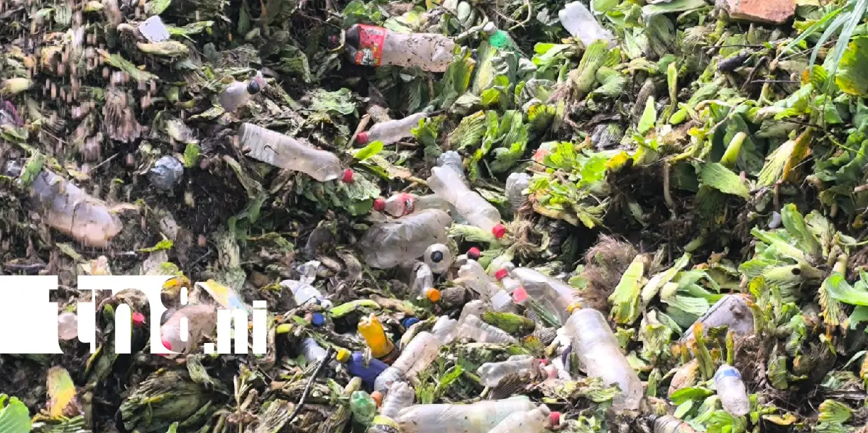 Foto: Maquinaria entra en acción para despejar la Rampa en Estelí /TN8