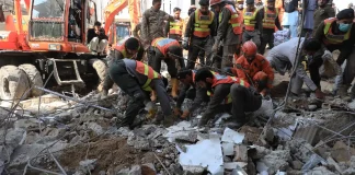 Foto: Explosión y tiroteo dejan 12 muertos en Pakistán /Cortesía