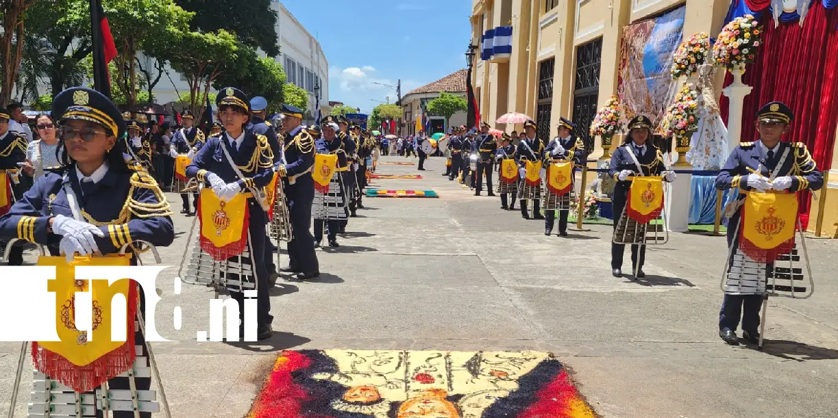 Foto: León vive con fervor la tradicional procesión de la Virgen de Mercedes /TN8