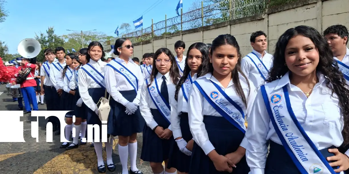 Foto: Managua se llena de azul y blanco con los desfiles de las fiestas patrias /TN8