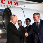 Vladímir Putin llega entre aplausos al Foro Empresarial de los BRICS en Nueva Delhi Foto: Putin es recibido entre aplausos a su llegada al Foro de los BRICS /Cortesía