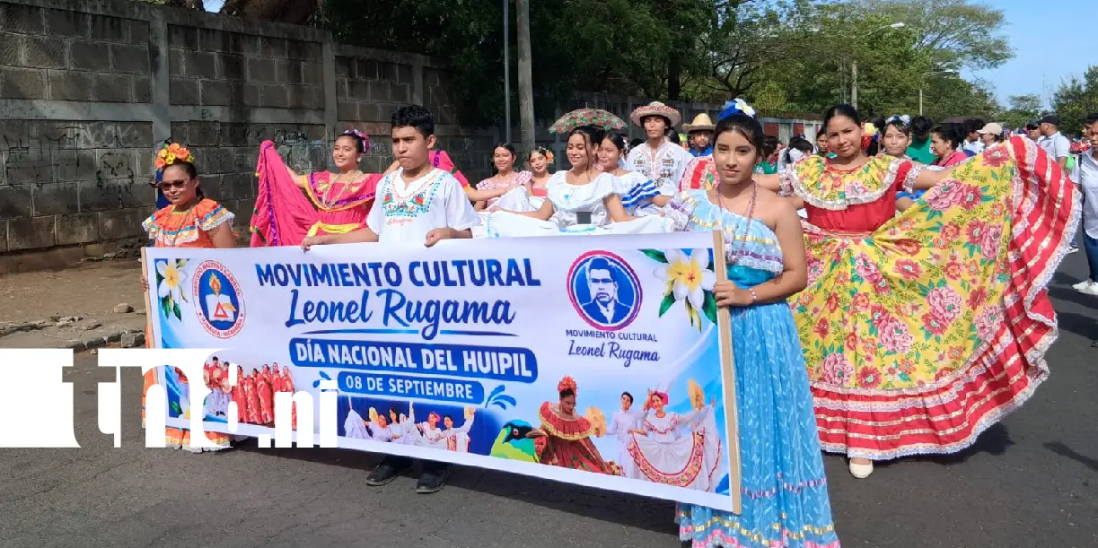 Foto: Managua se llena de azul y blanco con los desfiles de las fiestas patrias /TN8