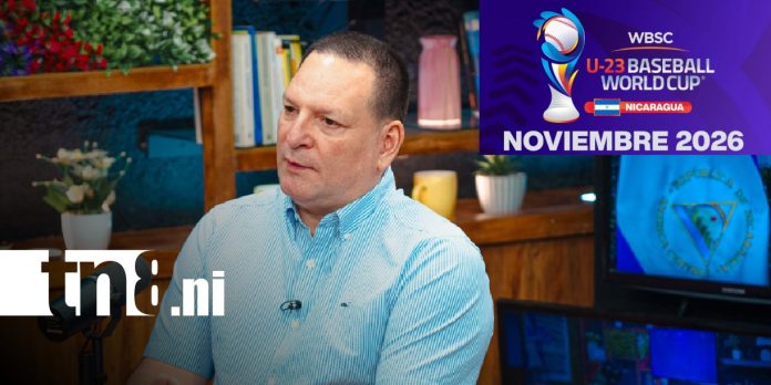 Foto: Nemesio Porras, presidente de FENIBA, aborda el tema del Mundial Sub-23 de béisbol en Nicaragua