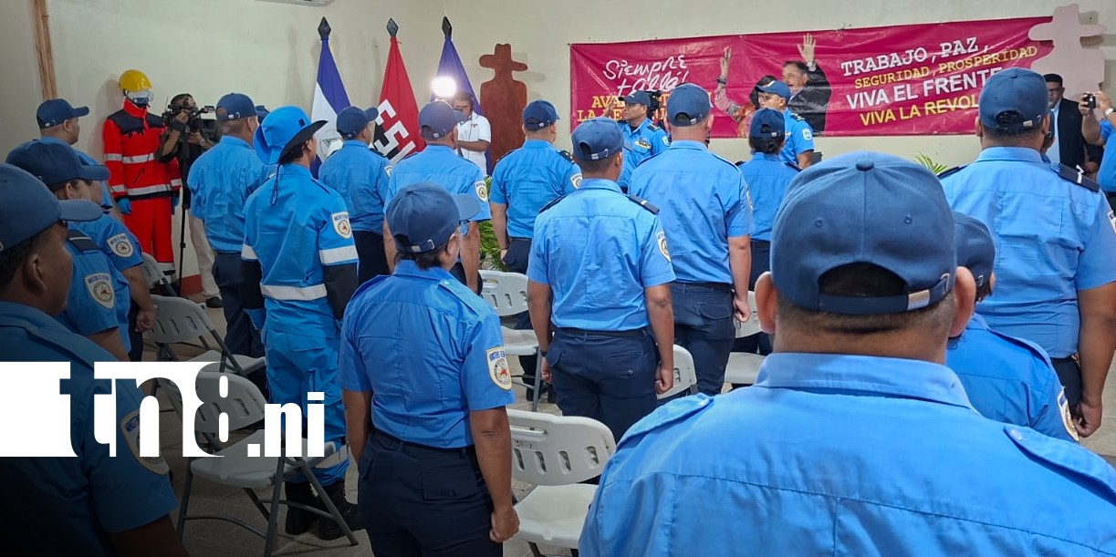 Foto: Capacitación a bomberos de Managua / TN8