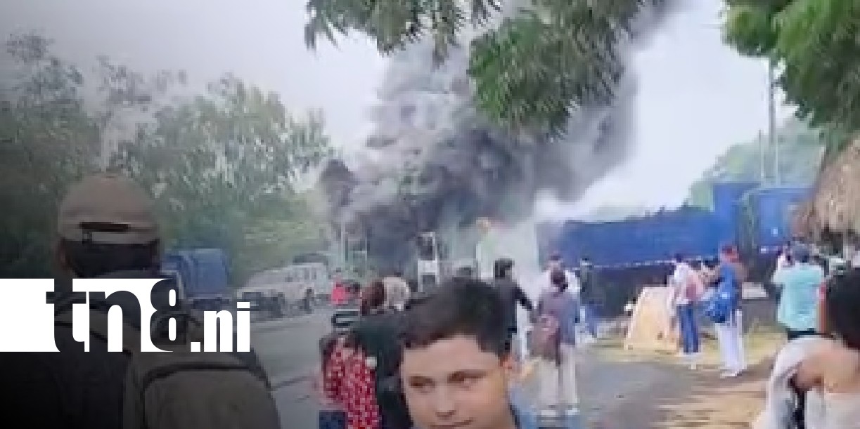 Foto: Incendio de bus en Tipitapa / TN8