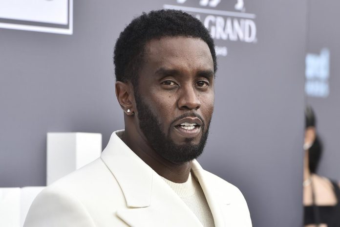 Abogados de Diddy piden retirarse por disputa de honorarios Abogados de Diddy piden retirarse por disputa de honorarios