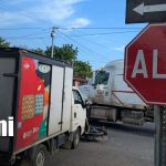 Foto: Accidente por tirarse un "Alto" en Managua / TN8