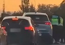 Falsos oficiales secuestran a un hombre en una autopista de Barcelona Foto: Falsos oficiales secuestran a un hombre en una autopista de Barcelona / Cortesia