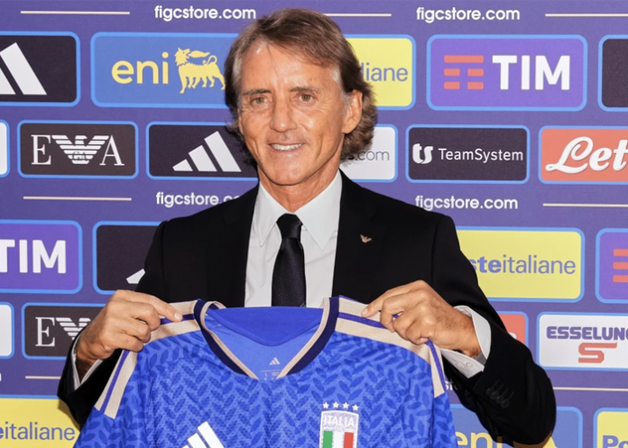 Italia Roberto Mancini toma las riendas de Italia