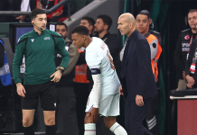 Mbappé tiene hiperextensión de rodilla y estaría de baja dos semanas Kylian Mbappé fuera por lesión de rodilla.