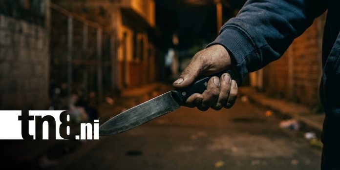 Foto: Acusan a sujeto en Managua de querer matar a otro con un cuchillo en un barrio de Managua / TN8 Foto: Acusan a sujeto en Managua de querer matar a otro con un cuchillo en un barrio de Managua / TN8