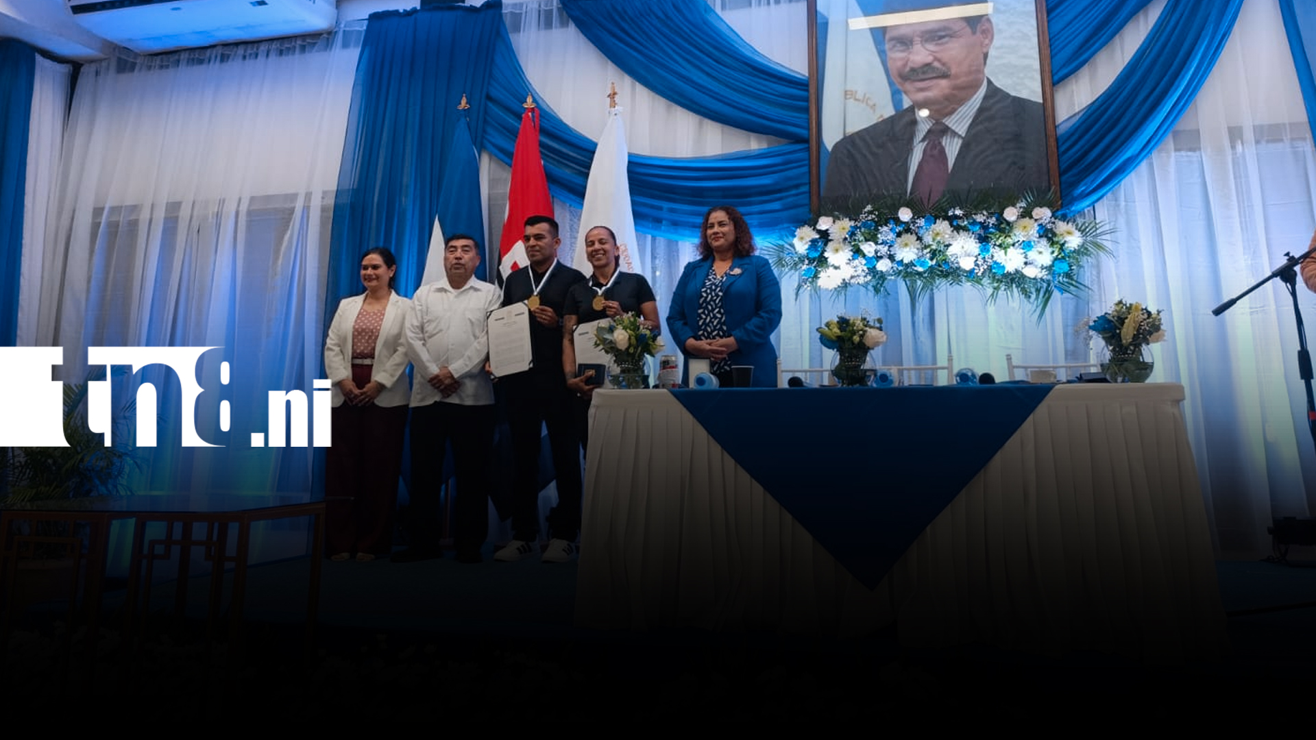 Foto: Tatiana Guzmán y Henry Pupiro reciben la Orden Alexis Argüello en Managua / TN8