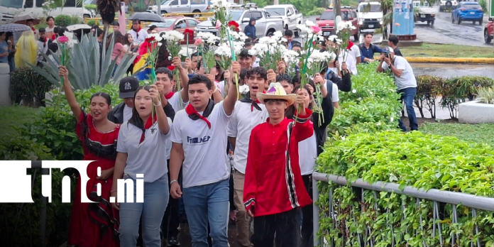 Foto: Juventud Sandinista realiza homenaje al héroe Rigoberto López Pérez / TN8 Foto: Juventud Sandinista realiza homenaje al héroe Rigoberto López Pérez / TN8